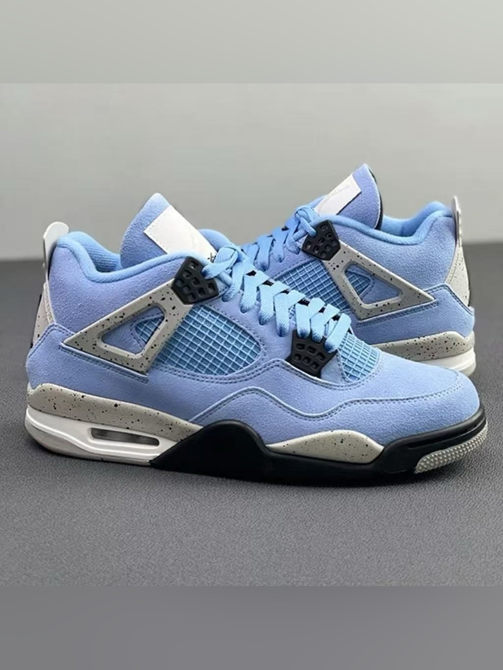 👀 New - Air Jordan 4 Retro University Blue - Picture 3 of 6